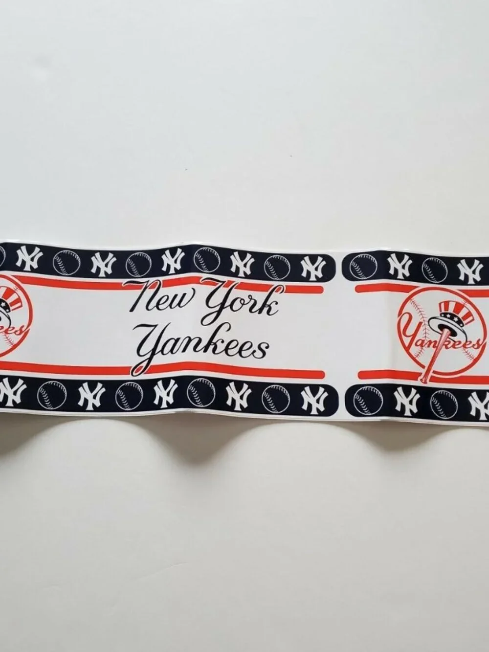 NEW YORK YANKEES MLB PEEL & STICK WALLPAPER BORDER. NEW